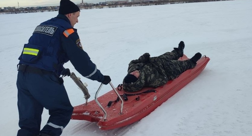 В Челябинске рыбак отравился газом на Первом озере