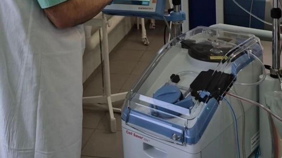 Роддом ЮУГМУ получил технику для спасения матерей при кровопотерях