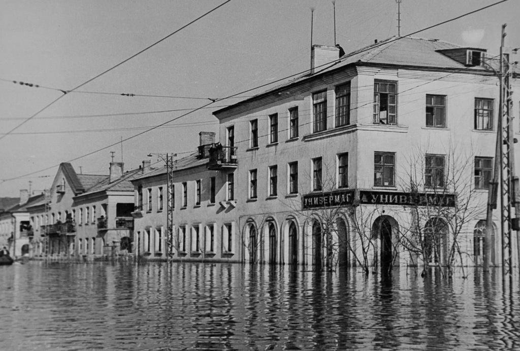 1957.jpg