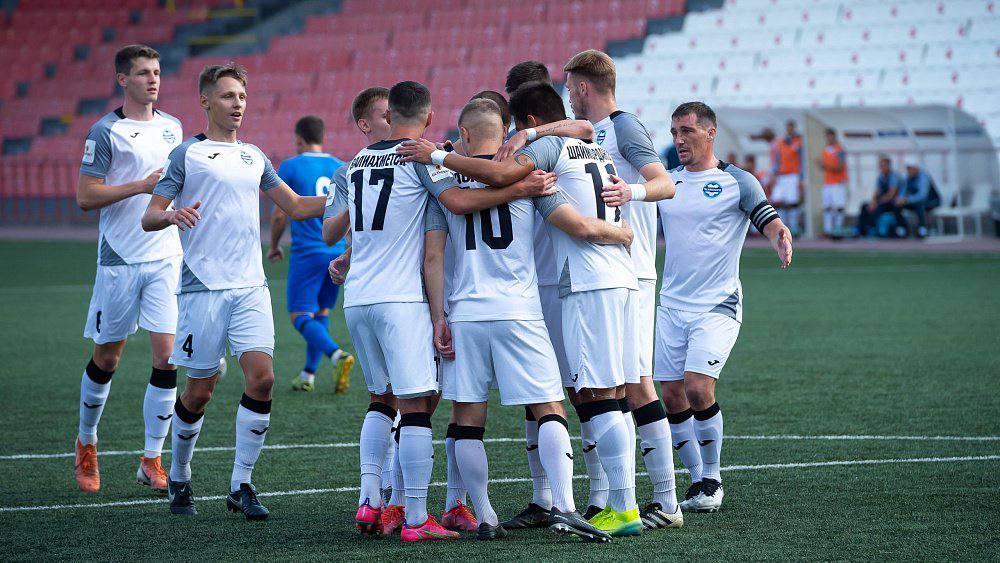 Футбольный клуб «Челябинск» покинули четыре игрока