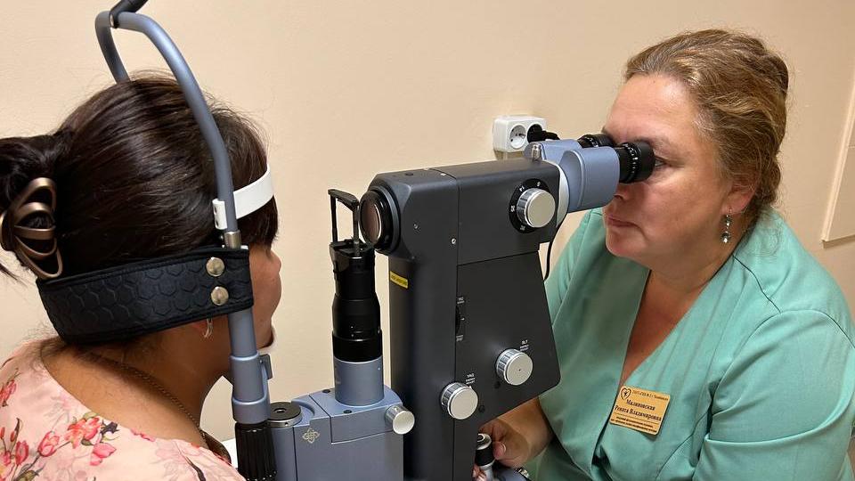 Современный лазер для лечения болезней глаз появился в горбольнице Челябинска