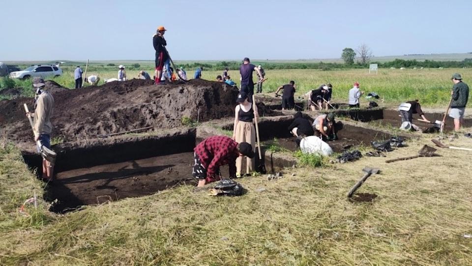 Челябинские археологи раскрыли тайны зольников бронзового века