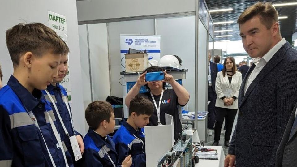 Челябинский вуз начислит допбаллы абитуриентам — победителям конкурса «Инженерные кадры России»