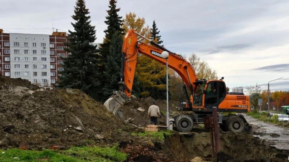 В Озерске меняют аварийный коллектор на проспекте Карла Маркса