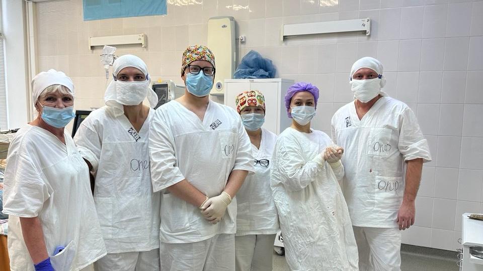 Жительнице Миасса удалили опухоль размером с баскетбольный мяч