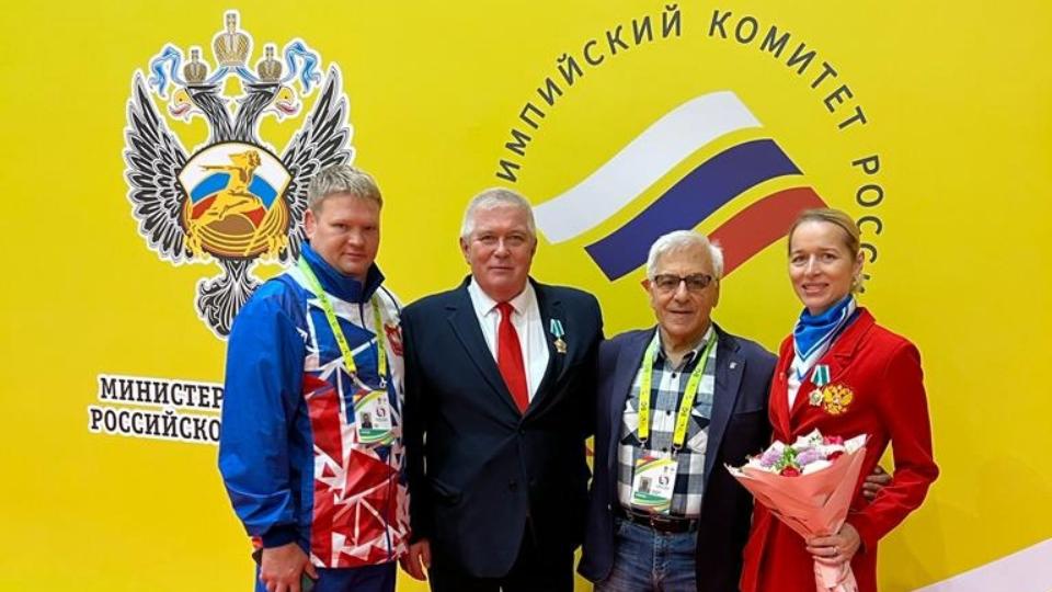 Южноуральские тренеры по плаванию получили государственные награды