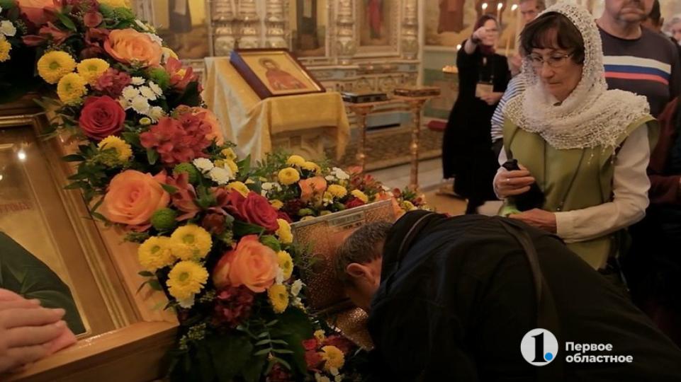«Защитница и заступница»: челябинцы идут поклониться мощам Матроны Московской