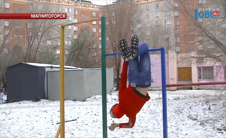 Подростки рискуют жизнью, чтобы заработать