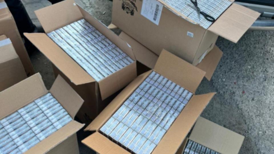 Немаркированные сигареты на два миллиона рублей изъяли полицейские у жителя Златоуста