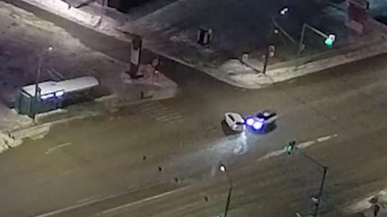 В Челябинске водитель Land Rover скрылся с места ДТП