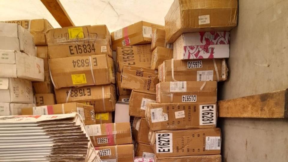 Челябинская таможня изъяла 1300 пар детской обуви