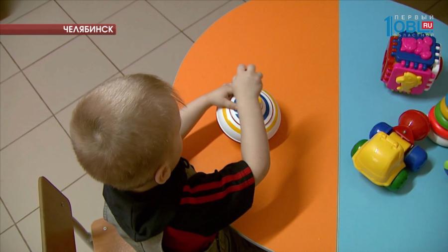 Мать, бросившую трехлетнего сына на улице, будут судить