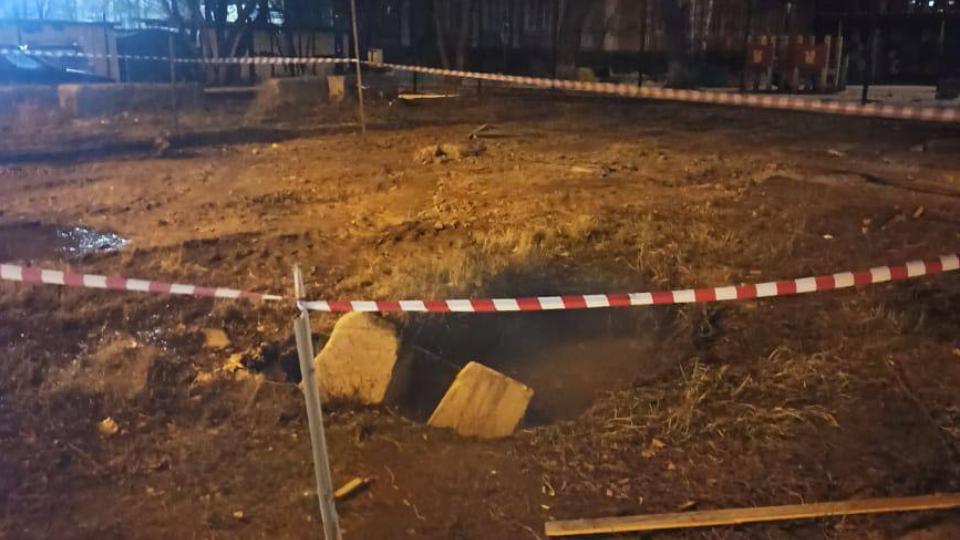 В Минздраве рассказали о состоянии подростка, провалившегося в яму с кипятком в Челябинске