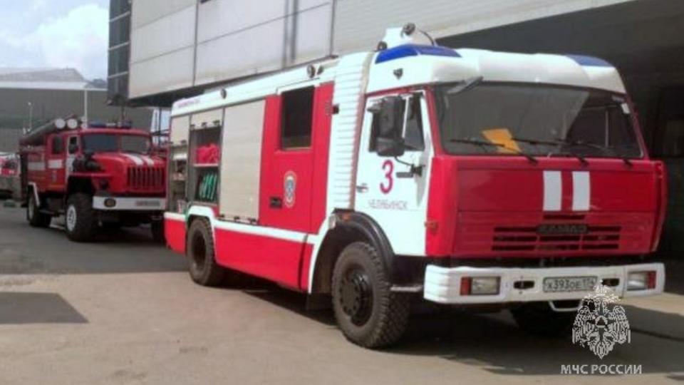 80 человек эвакуировали из‑за пожара во дворце спорта «Юность» в Челябинске