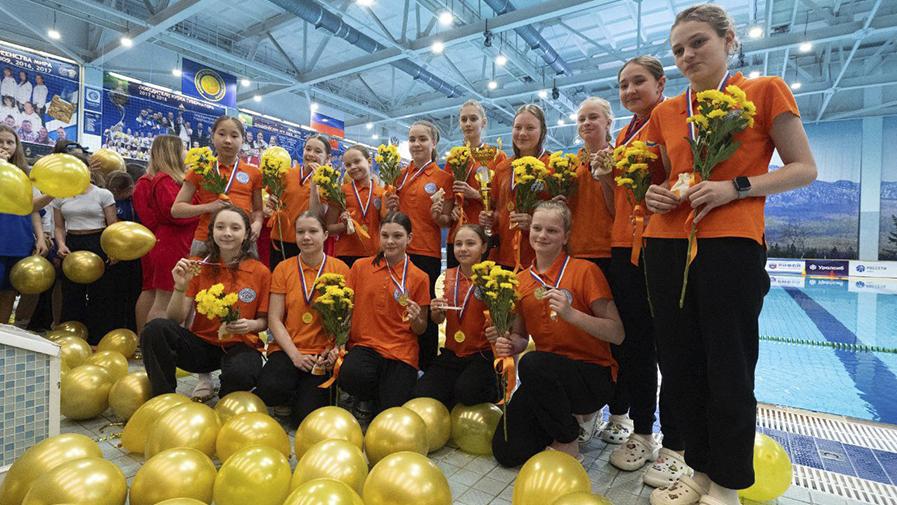 Ватерполистки «Уралочки» завоевали «Золотой мяч» в Златоусте