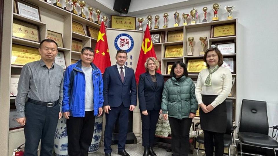 Выпускники ЧелГУ будут получать двойные дипломы по лингвистике