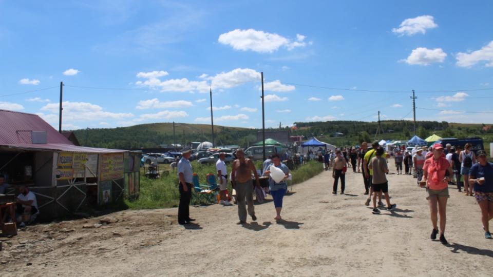 Семь тысяч человек проводили самую короткую ночь в году на Аркаиме