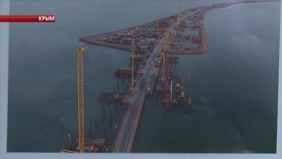 Жители полуострова Крым вышли на праздник "Крымская весна"