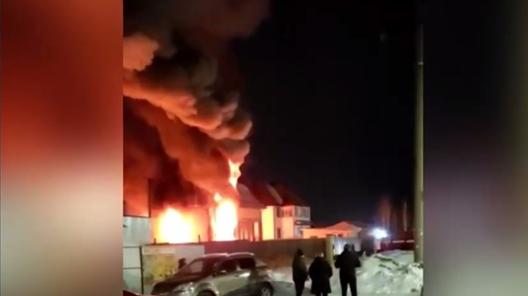 В Миассе парни спасли женщину из горящего дома