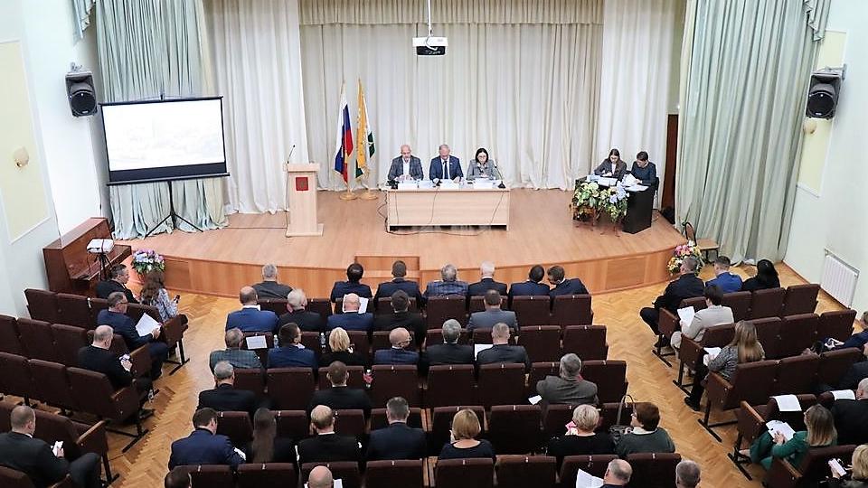 Начальник Контрольно-счетной палаты Челябинска Наталья Гутова досрочно покинула свой пост