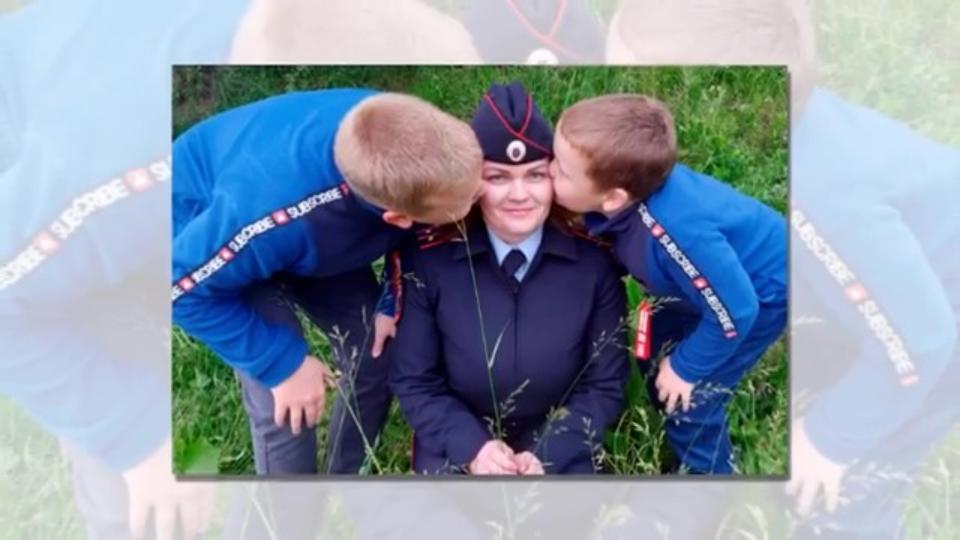 Полицейские Челябинской области записали клип ко Дню матери
