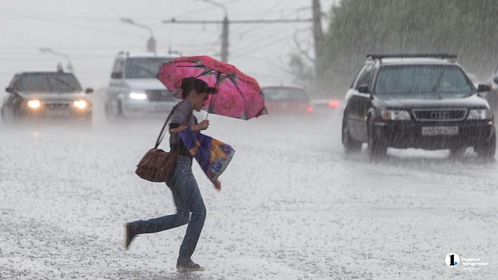 Крупный град и грозы в Челябинской области: водителей предупреждают о непогоде