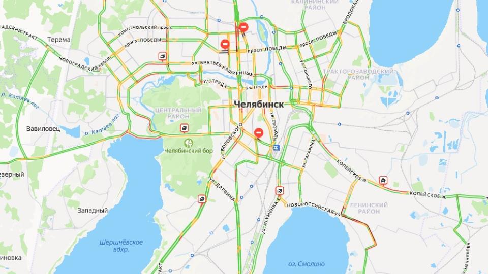 Несколько ДТП стали причиной семибалльных пробок в Челябинске утром 26 января