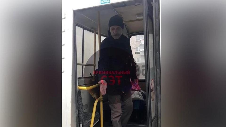 СК проверит инцидент с челябинскими подростками, которых вытолкнули из автобуса