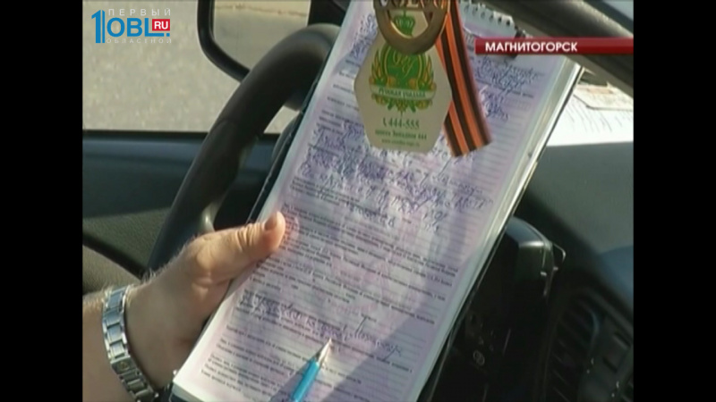 Сотрудники ГИБДД проверяют маршрутки с газобаллонным оборудованием