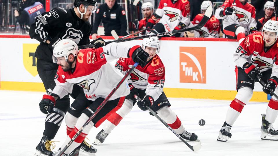 Хоккейный клуб «Трактор» проиграл «Авангарду» и прервал 6‑матчевую победную серию