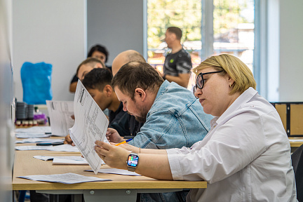 Более 1200 сотрудников ОМК соревнуются в конкурсе профмастерства «Профессионал‑2024»