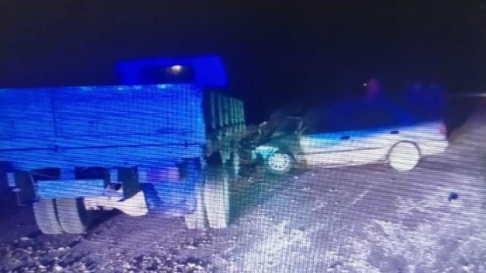 Водитель иномарки погиб в аварии с грузовиком под Челябинском