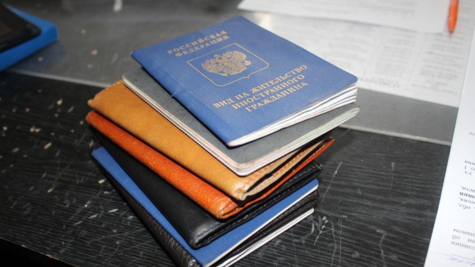 Более 300 мигрантов привлекли к ответственности в Челябинской области за три дня