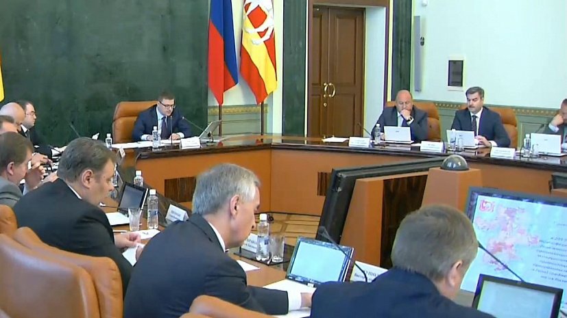 Алексей Текслер отчитал правительство за двукратное отставание по нацпроектам Алексей Текслер отчитал правительство за двукратное отставание по нацпроектам