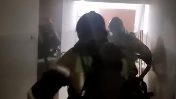 В Магнитогорске из‑за пожара в многоэтажке на улицу эвакуировались 20 человек