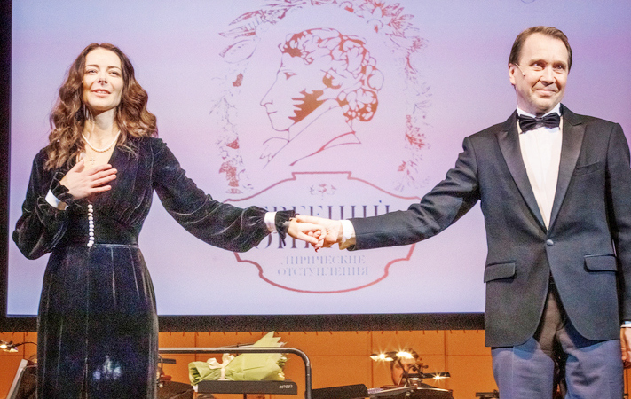 В Магнитогорске сыграют бесплатный спектакль с Евгением Мироновым в главной роли