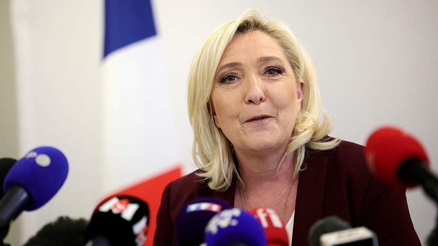 Кандидат в президенты Франции Марин Ле Пен признала Крым российским