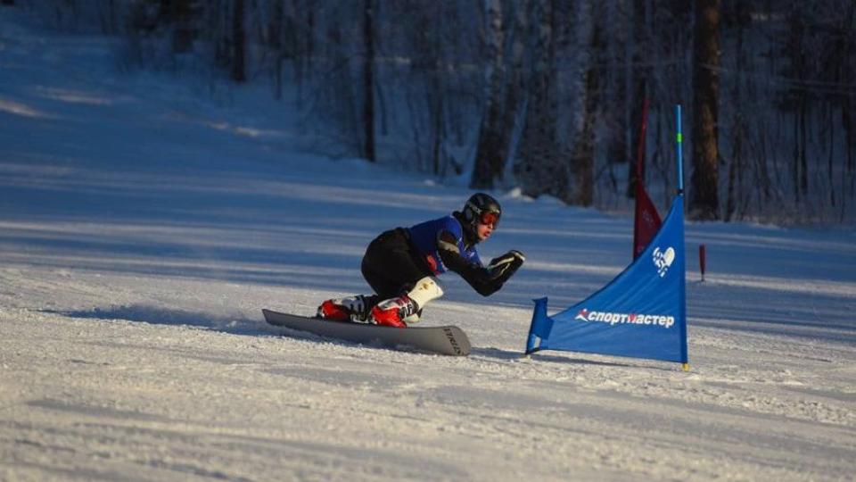На горнолыжном курорте «Солнечная долина» открыли спортивный сезон сноубордисты