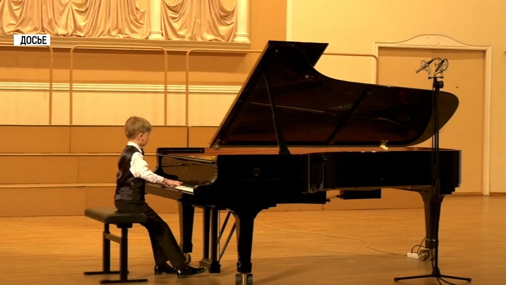 Миасский пианист удостоен стипендии Дениса Мацуева