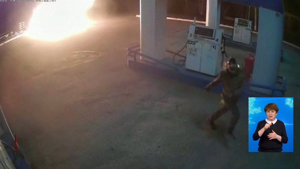 Неизвестный пытался поджечь заправку