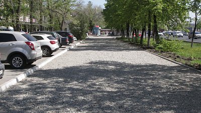 В Челябинске проводится комплексное благоустройство Комсомольского проспекта