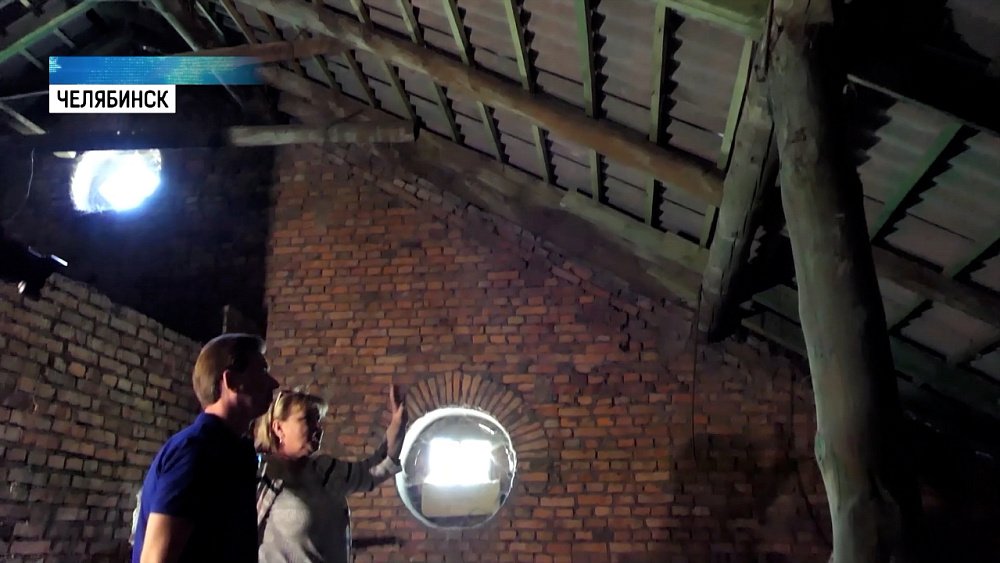 В трехэтажке рухнул потолок