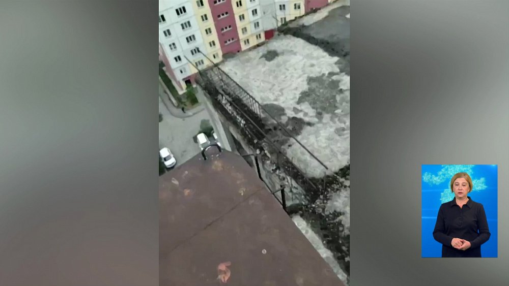 Златоустовец прогулялся по крыше