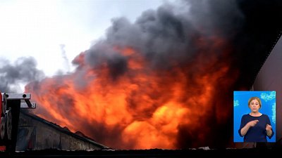 В Миассе загорелось предприятие