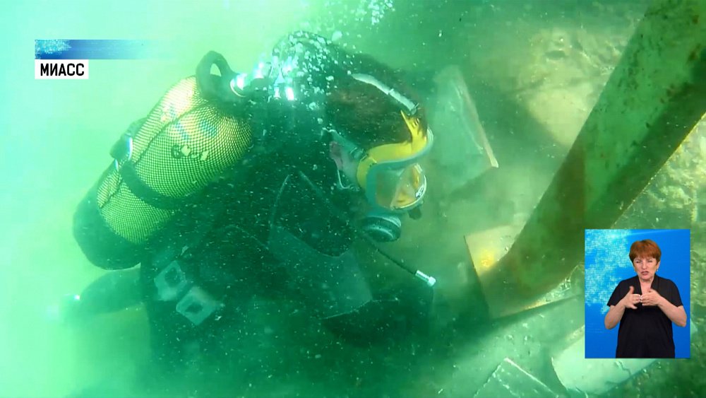 Водолазы вытащили тонну металла из Тургояка