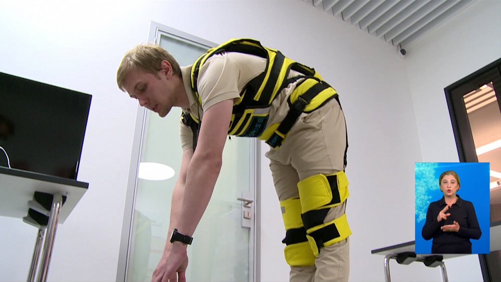 Магнитогорские ученые представили экзоскелет