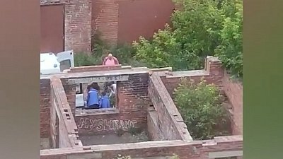 Подросток травмировался в челябинской заброшке: видео очевидцев