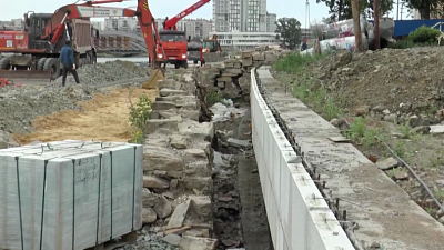 Реконструкция набережной Миасса от улицы Кирова идет к завершению