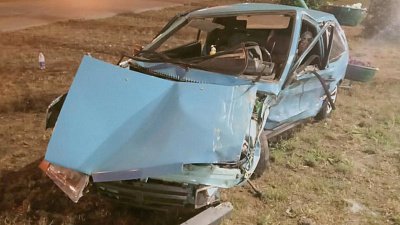 Камеры видеонаблюдения сняли ночное ДТП на Братьев Кашириных