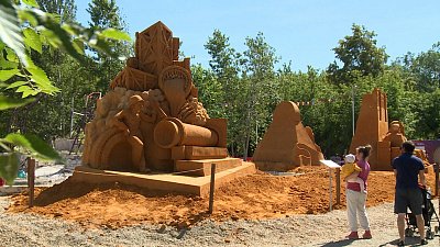 В Челябинске открыли парк песчаных скульптур 